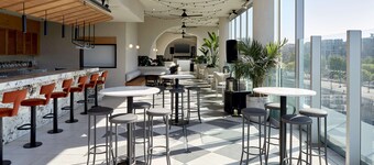 Hampton Inn by Hilton Montreal Downtown