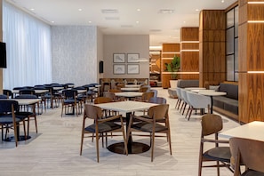 Colazione a buffet inclusa, servita tutte le mattine