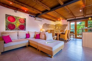 Smart TV, fireplace, DVD player, stereo - Villa Perla (Pula)