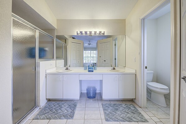 Bathtub, hair dryer, towels