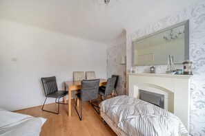 3 Schlafzimmer, Bügeleisen/Bügelbrett, kostenloses WLAN, Bettwäsche