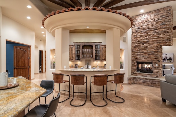 Interior - Tranquil Carefree Estate - Heated Pool, Spa, Gym, Firepit and More! (Scottsdale)