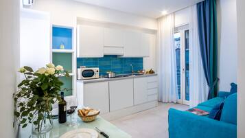 Apartment | Private kitchen | Mini-fridge, microwave, stovetop, espresso maker