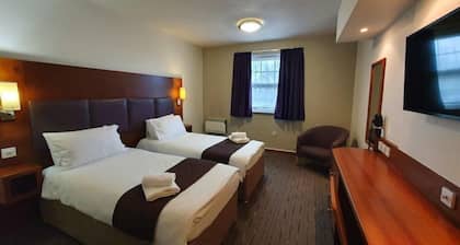 The Oakwood Hotel