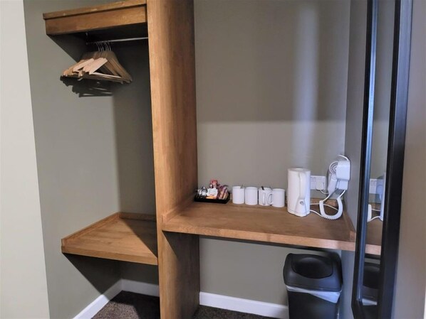 Quadruple Room, 2 Bedrooms | Desk, laptop workspace, iron/ironing board, free WiFi - The Oakwood Hotel (Gloucester)