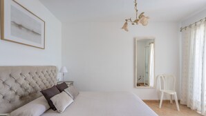 3 chambres, fer et planche à repasser, Wi-Fi gratuit, draps fournis