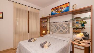 2 bedrooms, free WiFi, bed sheets