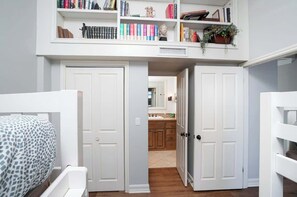 3 habitaciones, tabla de planchar con plancha y wifi gratis 