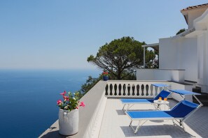 Sundeck