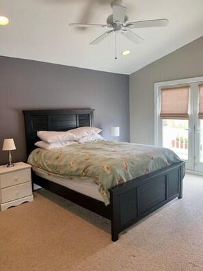 5 soverom, skrivebord, strykejern/-brett og wi-fi (inkludert)