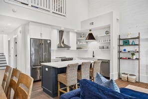 Kitchen, 3rd Floor - Penthouse Living@Cinnamon Shore w/ Access to Restaurants & Amenities! (Port Aransas)