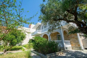 Apartment | Exterior