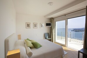 4 habitaciones, cuna de viaje, wifi gratis y ropa de cama