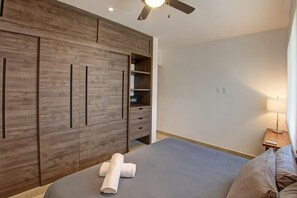 2 bedrooms, in-room safe, WiFi, bed sheets