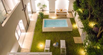 Luxury Villa with Penthouse, Pools and Sea View