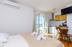 Studio (Comfort Studio Apartment A1) | Interior - Apartments Cypress Sea Cove (Dubrovacko Primorje)