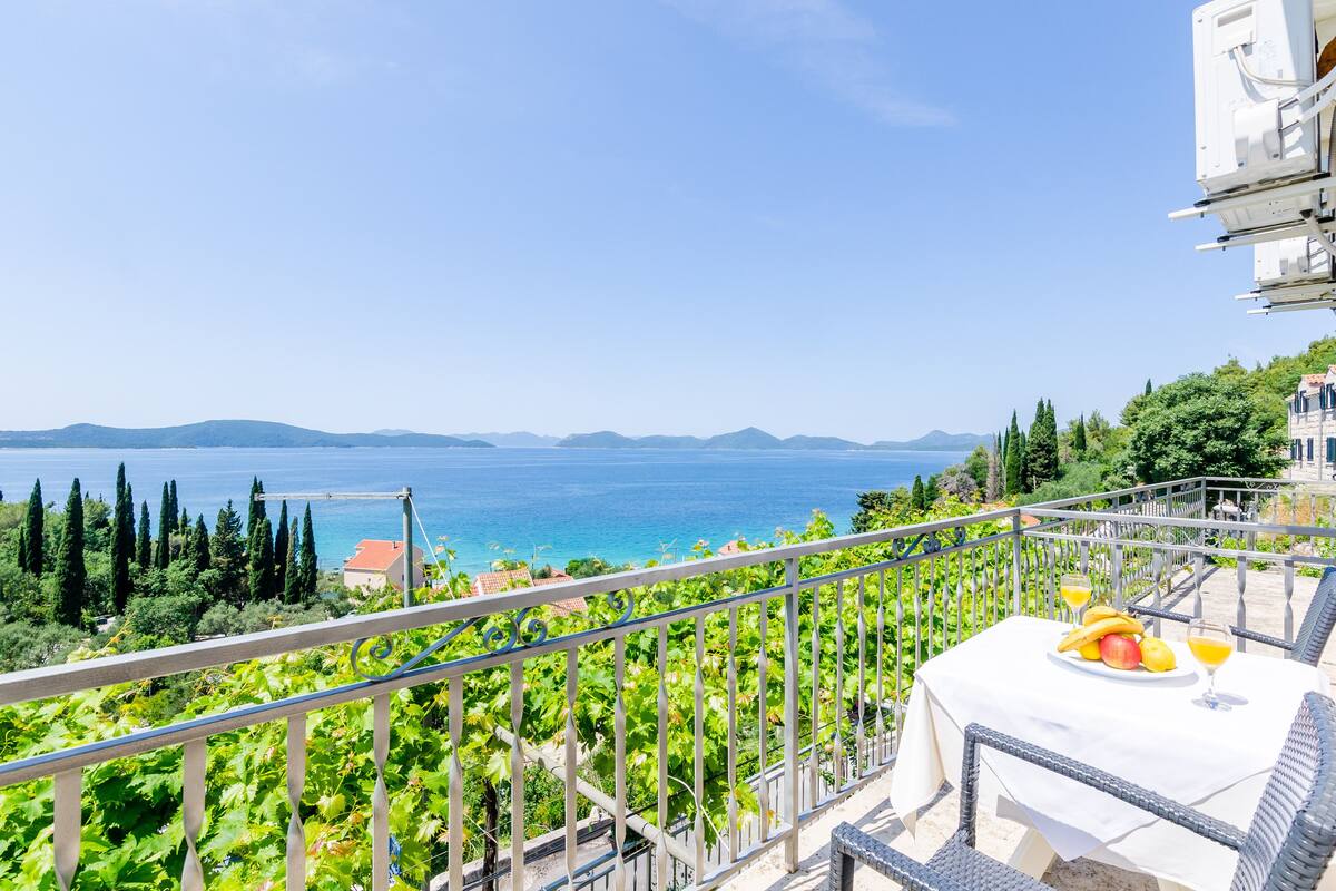 Studio (Premium Studio Apartment A2) | Balkon