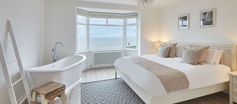 Host & Stay | Solimar House