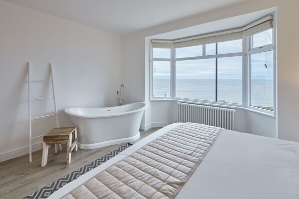 5 chambres, fer et planche à repasser, Wi-Fi gratuit, draps fournis