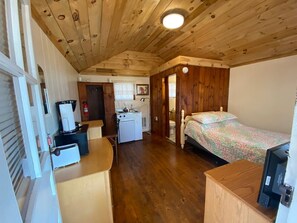 1 室のベッドルーム、WiFi