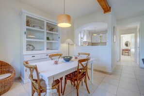 Dining - 2 BEDROOM APARTMENT WITH LARGE TERRACE (N°558) (La Motte)