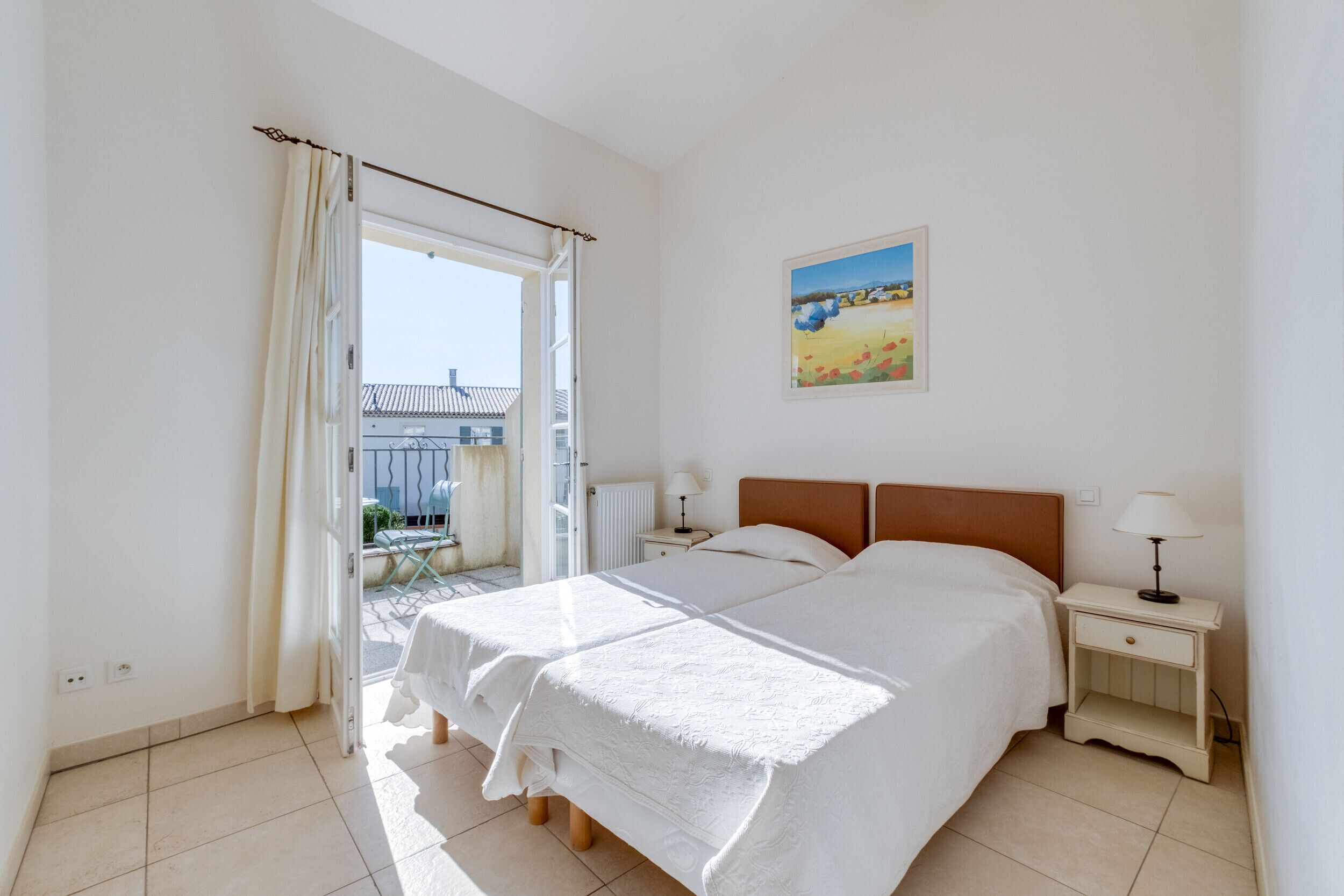 2 Bedroom Apartment With Large Balcony (N°560) - La Motte