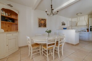 Dining - 3 BEDROOM TOWNHOUSE WITH TERRACE AND GARDEN (N°516) (La Motte)