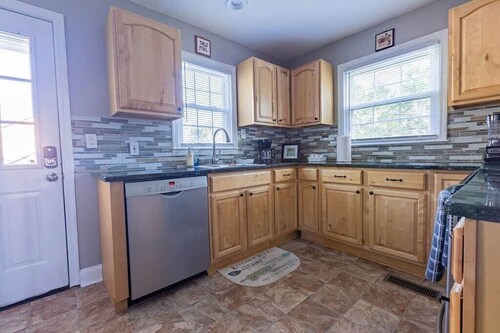 Charming 3BR Home in Rossville, GA Family Retreat