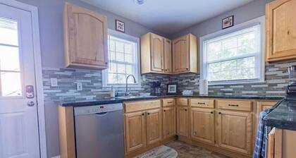 Charming 3BR Home in Rossville, GA Family Retreat