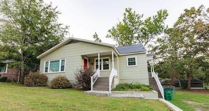 Charming 3BR Home in Rossville, GA Family Retreat