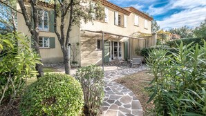 Exterior - 3-BEDROOM TOWNHOUSE WITH GARDEN (N°414) (La Motte)