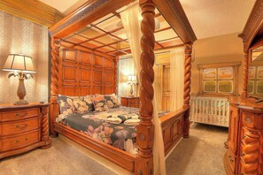 10 bedrooms, iron/ironing board, travel cot, WiFi