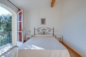 3 عدّة غرف نوم وخزنة داخل الغرفة ومكواة/لوح كي وواي فاي مجانًا