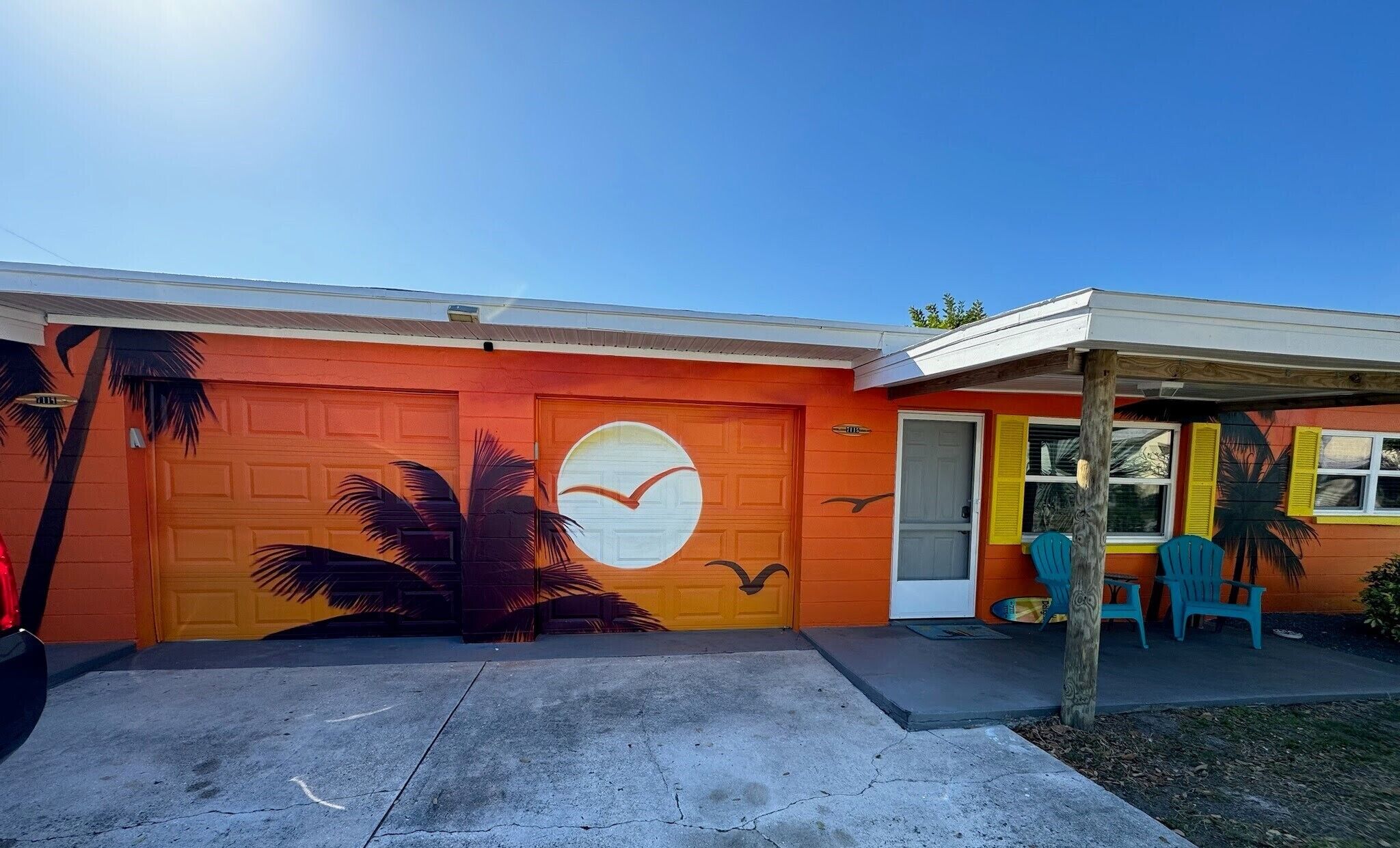 🏝 Sunny Delight 1, private patio, beach gear.  Surf, swim, relax!  🏝