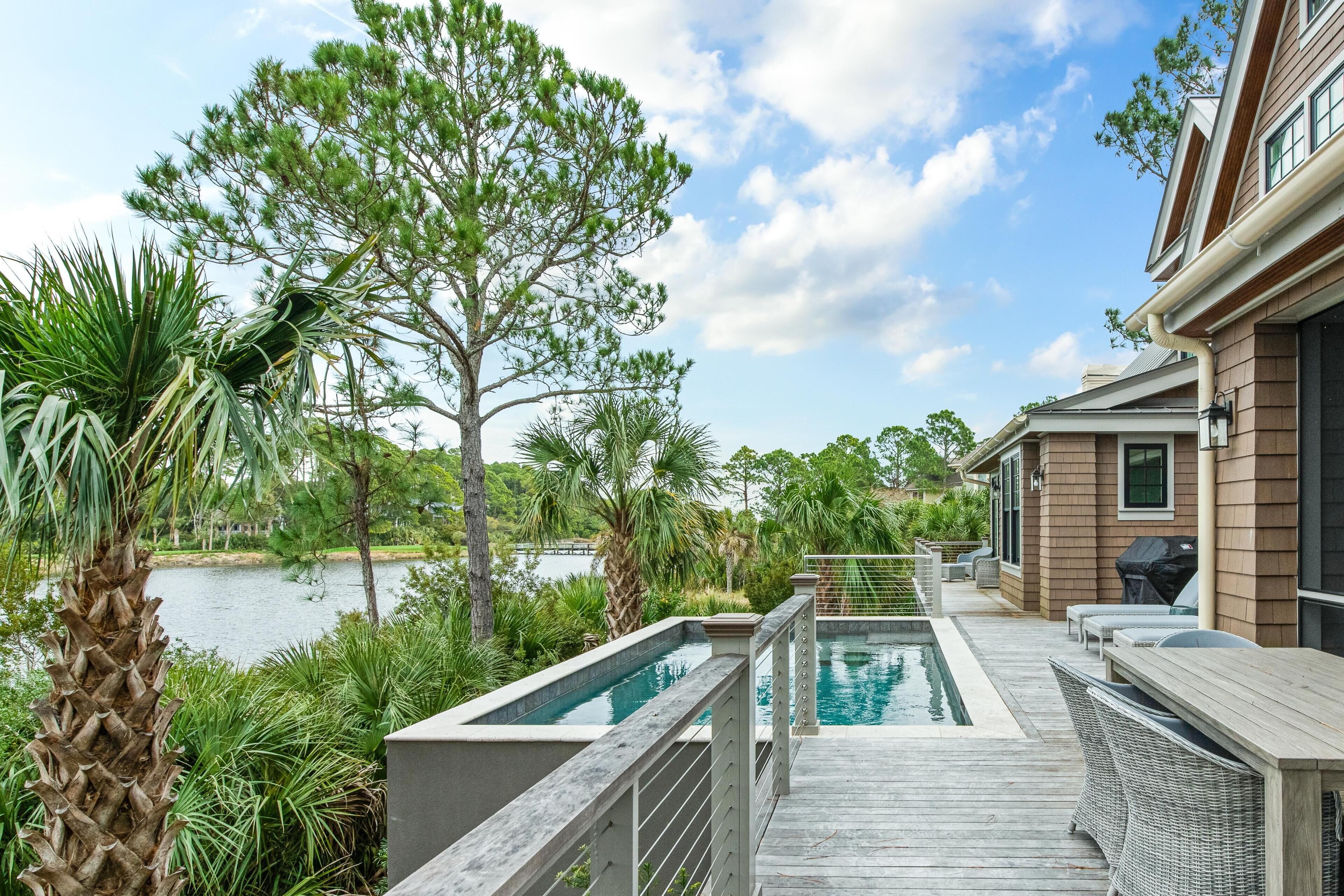 542 Bufflehead: 4BR Home, Private Pool, Golf & Lagoon Views, Bike to Beach