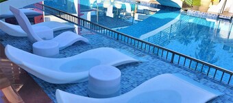 Shanti Solitaire Arpora