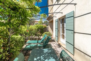 Terrace/patio - 2-BEDROOM APARTMENT WITH TERRACE (N°512) (La Motte)