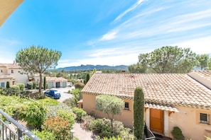 Property grounds - 2-BEDROOM APARTMENT WITH TERRACE (N°512) (La Motte)