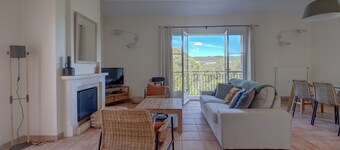 2-BEDROOM TOWNHOUSE WITH GARDEN (N°330)