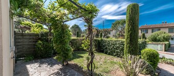 2 BEDROOM TOWNHOUSE WITH GARDEN (N°436)