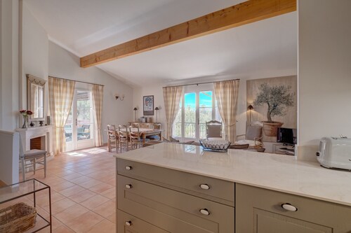 3-BEDROOM TOWNHOUSE WITH GARDEN (N°411)