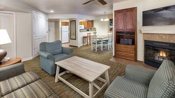 Télévision, cheminée, lecteur de DVD