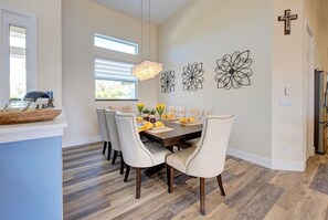 Ferienhaus (Aqua Pearl) | Eigene Küche | Kühlschrank, Mikrowelle, Geschirrspüler