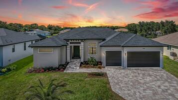 House (Blue Bayou) | Exterior