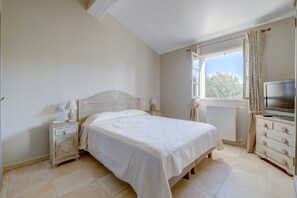 2 bedrooms, in-room safe, bed sheets - 2-BEDROOM TOWNHOUSE WITH GARDEN (N°531) (La Motte)