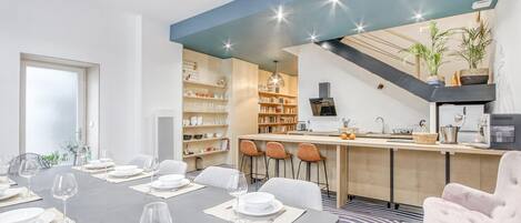 تناول الطعام