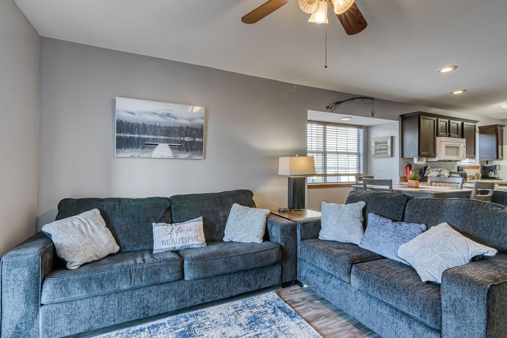 11-2 Next to Silver Dollar City Indoor/Outdoor Pool 2 splash pads
