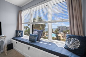 Interior - Spectacular Views of Ocean & Pool includes Golf Cart (Fripp Island)