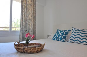 1 makuuhuone, silitysrauta/-lauta