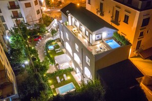 Fachada del alojamiento - Noche